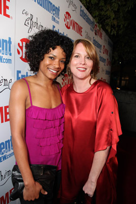 Laurel Holloman and Rose Rollins at event of The L Word (2004)