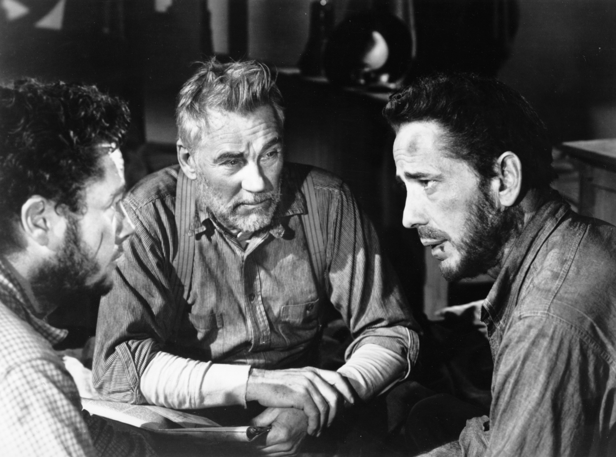 Still of Humphrey Bogart, Tim Holt and Walter Huston in The Treasure of the Sierra Madre (1948)