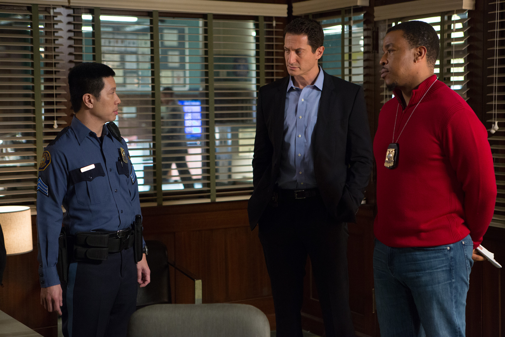 Still of Russell Hornsby, Reggie Lee and Sasha Roiz in Grimm (2011)