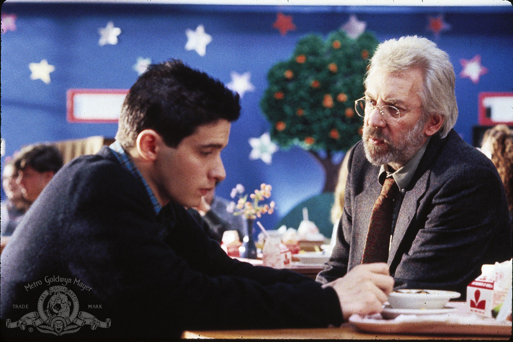 Still of Donald Sutherland and Adam Horovitz in Lost Angels (1989)
