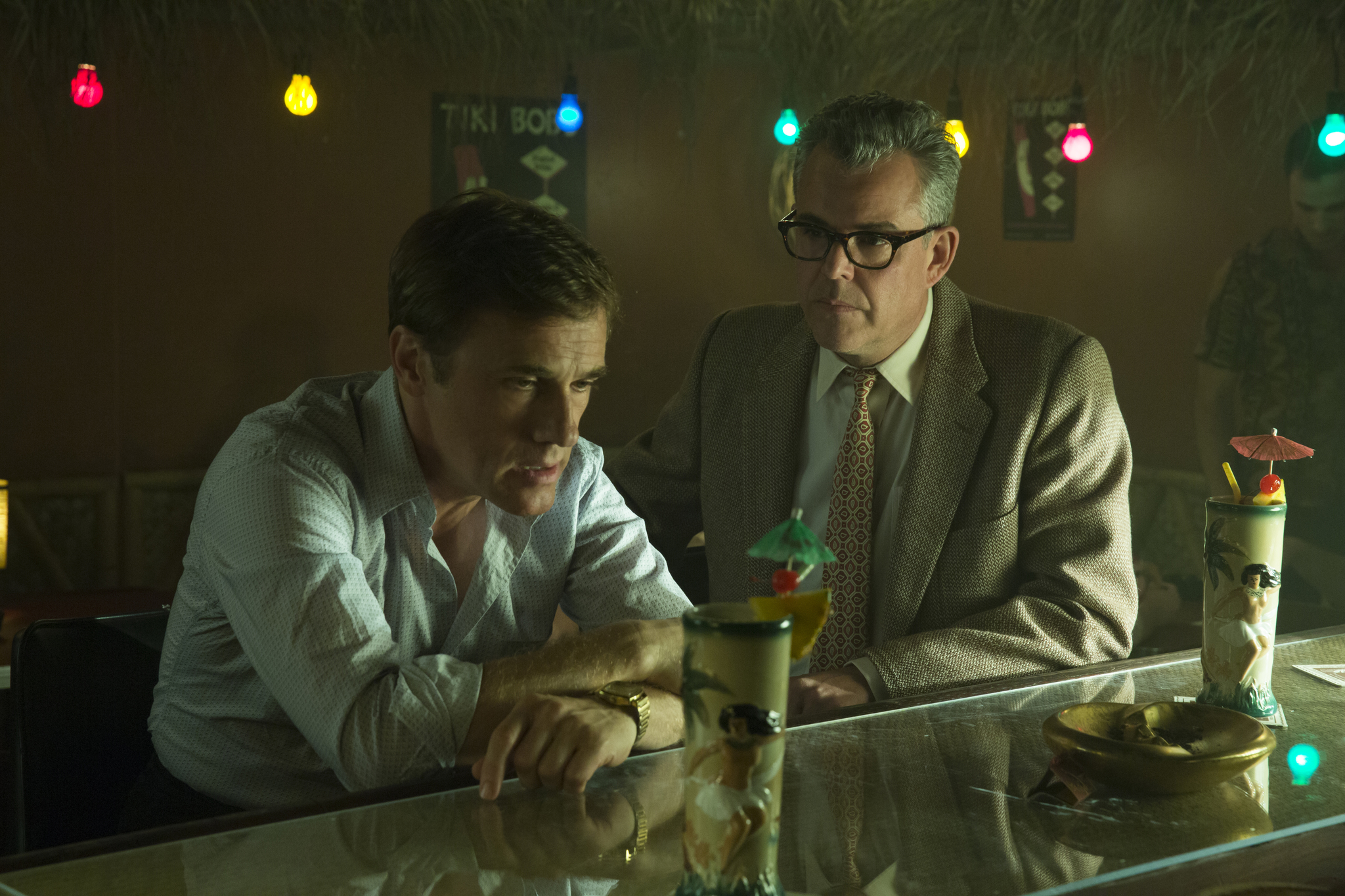 Still of Danny Huston and Christoph Waltz in Dideles akys (2014)