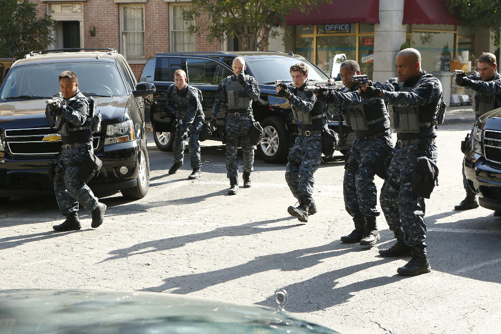 Still of Andrew Howard and Jude Lanston in Agents of S.H.I.E.L.D. (2013)