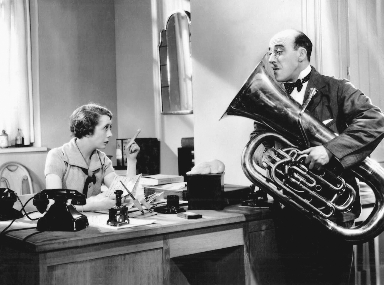 Still of Robertson Hare and Norah Howard in Car of Dreams (1935)