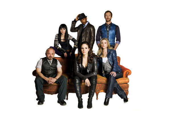 Still of K.C. Collins, Richard Howland, Anna Silk, Ksenia Solo and Zoie Palmer in Lost Girl (2010)