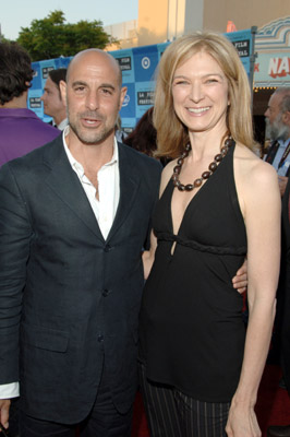 Stanley Tucci and Dawn Hudson at event of Ir velnias devi Prada (2006)