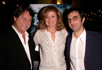 Atom Egoyan, Arianna Huffington and Robert Lantos at event of Where the Truth Lies (2005)