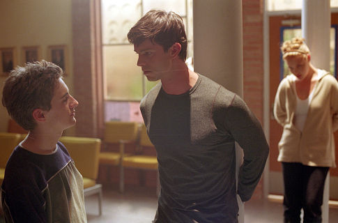 Still of Katherine Heigl, Jason Behr and Miko Hughes in Roswell (1999)