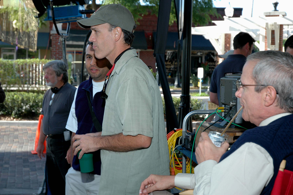 Lead actor Ron Palillo and director Chris Hummel on location of The Guardians (2010).