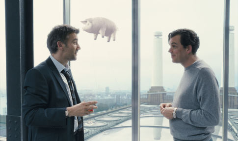 Still of Danny Huston and Clive Owen in Children of Men (2006)