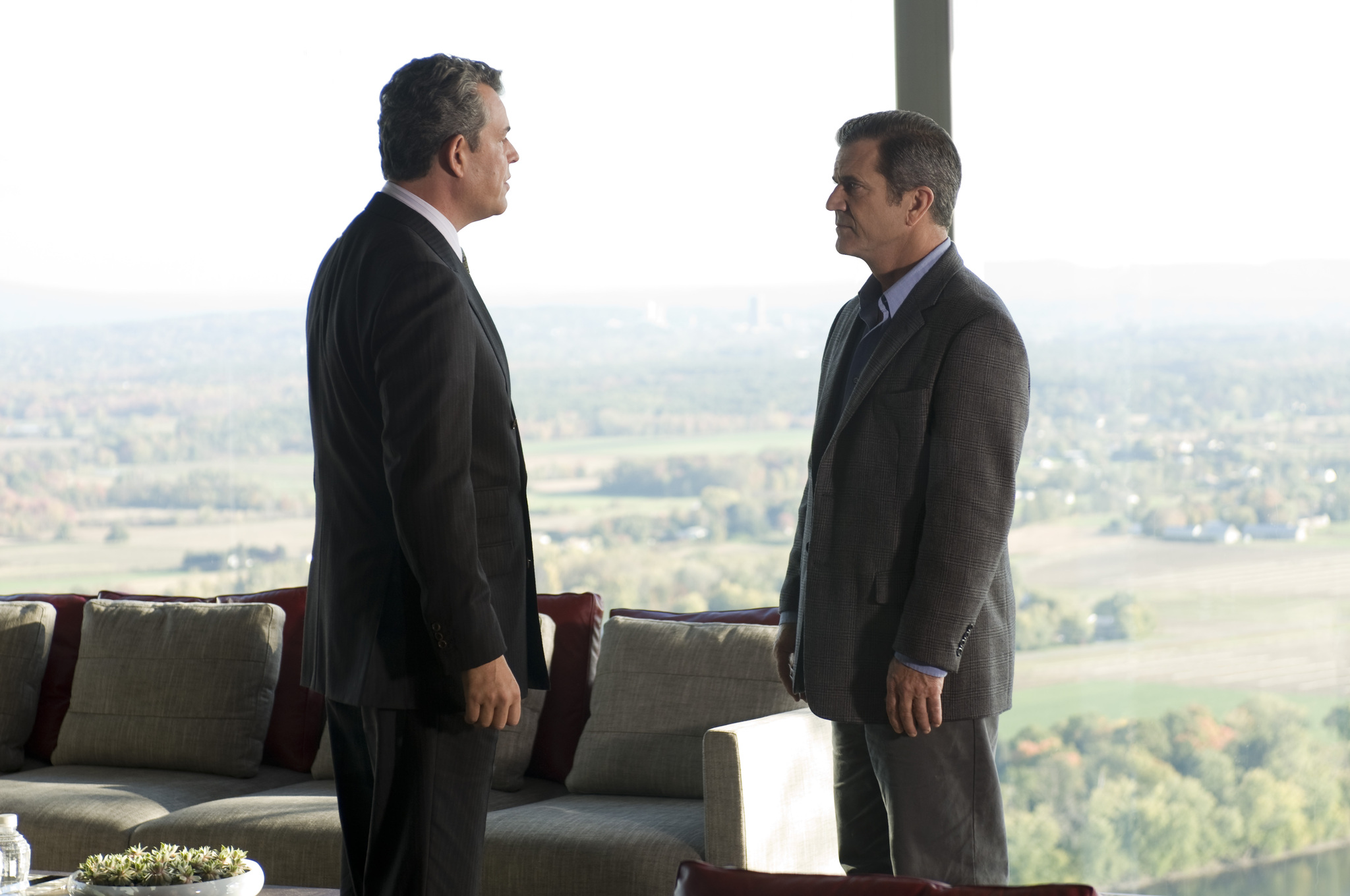 Still of Mel Gibson and Danny Huston in Edge of Darkness (2010)