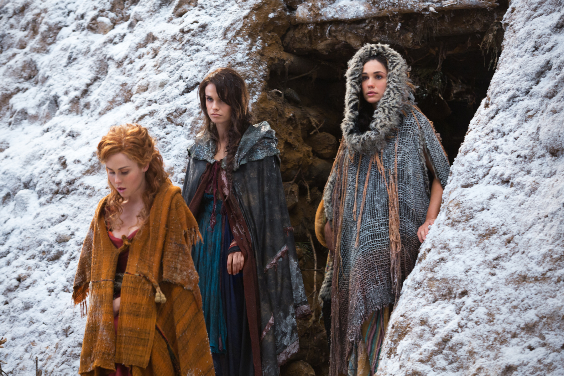 Still of Anna Hutchison, Jenna Lind and Gwendoline Taylor in Spartacus: Blood and Sand (2010)