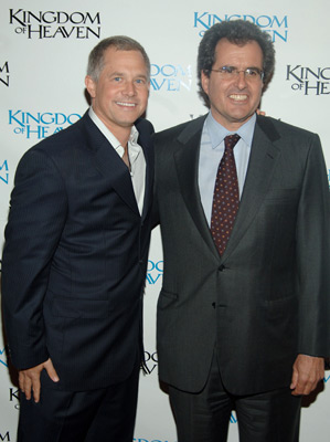 Hutch Parker and Peter Chernin at event of Kingdom of Heaven (2005)