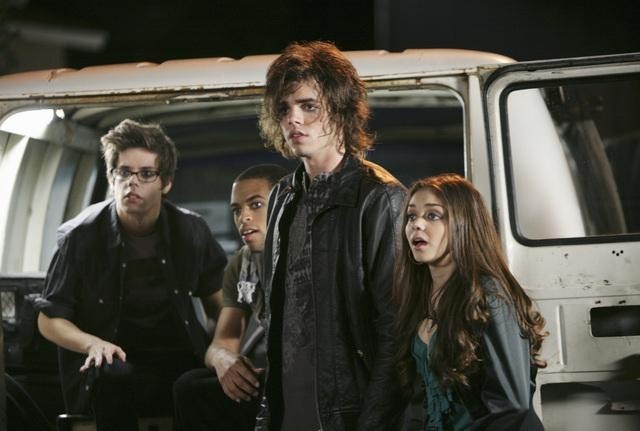 Still of Sarah Hyland and Reid Ewing in Moderni seima (2009)