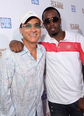 Sean Combs and Jimmy Iovine at event of More Than a Game (2008)