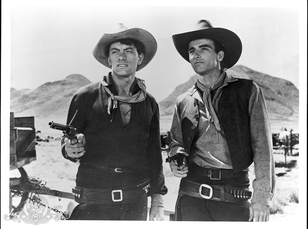 Still of Montgomery Clift and John Ireland in Red River (1948)