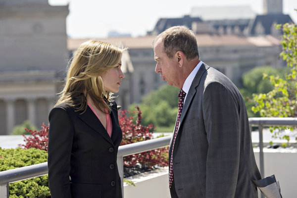 Still of Piper Perabo and Gregory Itzin in Covert Affairs (2010)