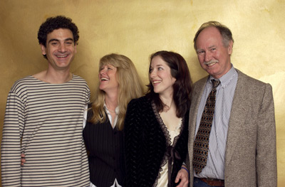 A. Dean Bell, Judith Ivey, Bill Raymond and Emily Grace at event of What Alice Found (2003)