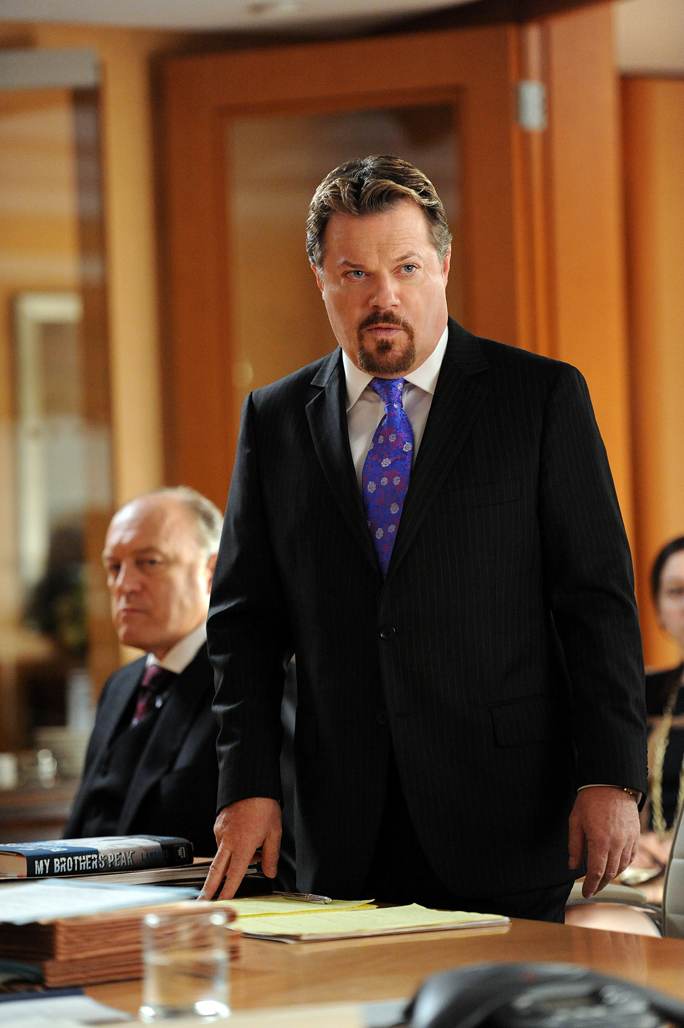 Still of John Doman and Eddie Izzard in The Good Wife (2009)