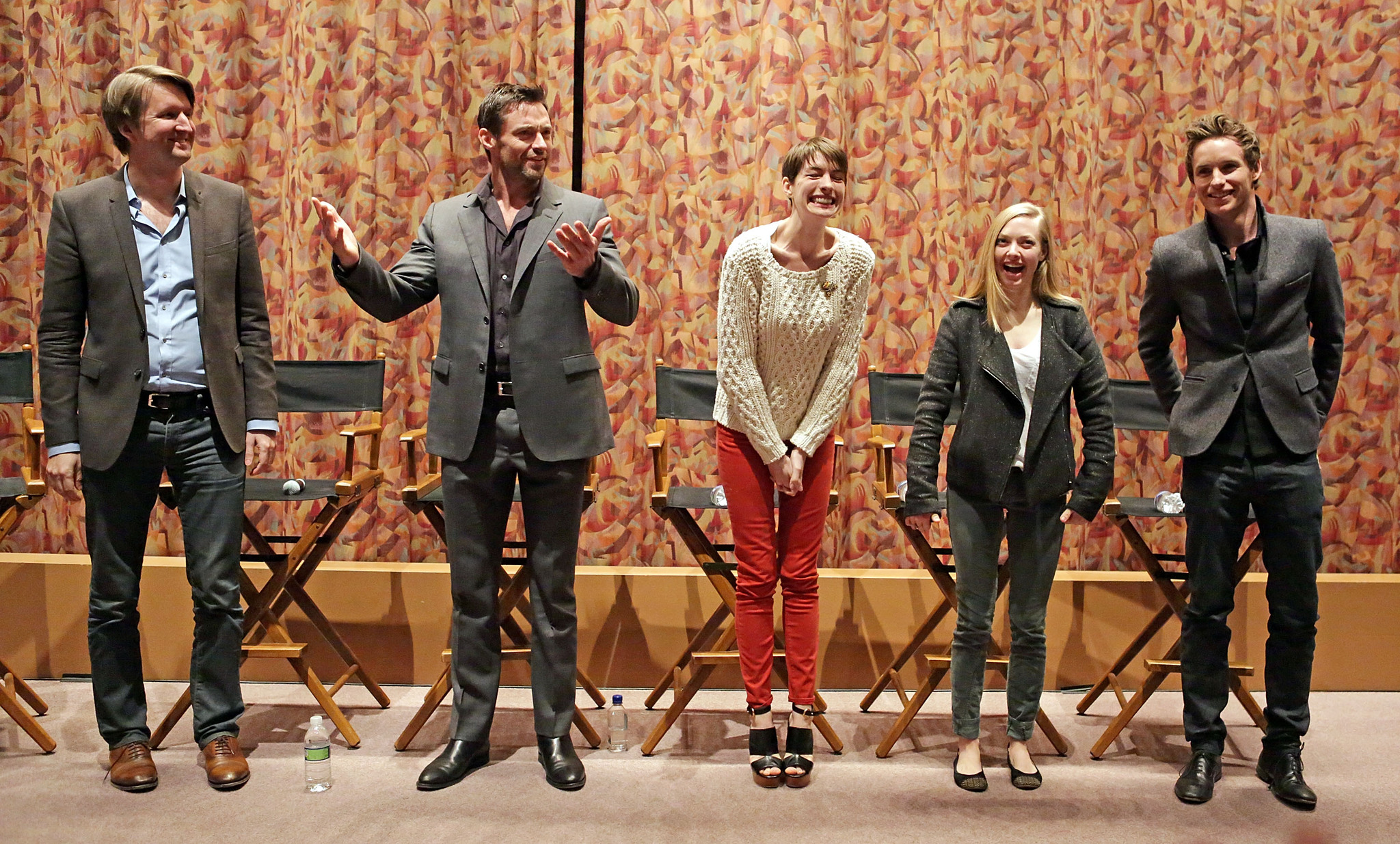 Anne Hathaway, Tom Hooper, Hugh Jackman, Amanda Seyfried and Eddie Redmayne at event of Vargdieniai (2012)