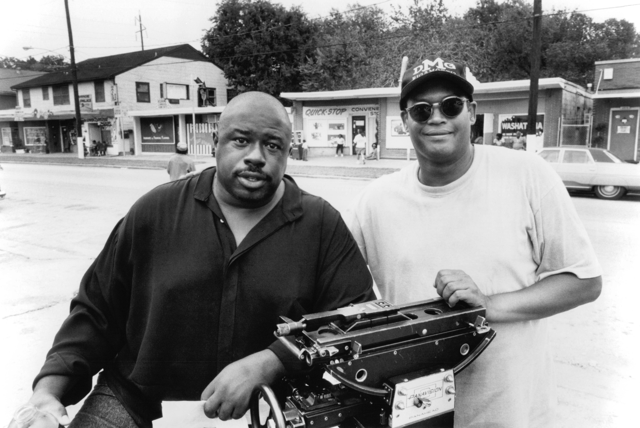 Still of George Jackson and Doug McHenry in Jason's Lyric (1994)