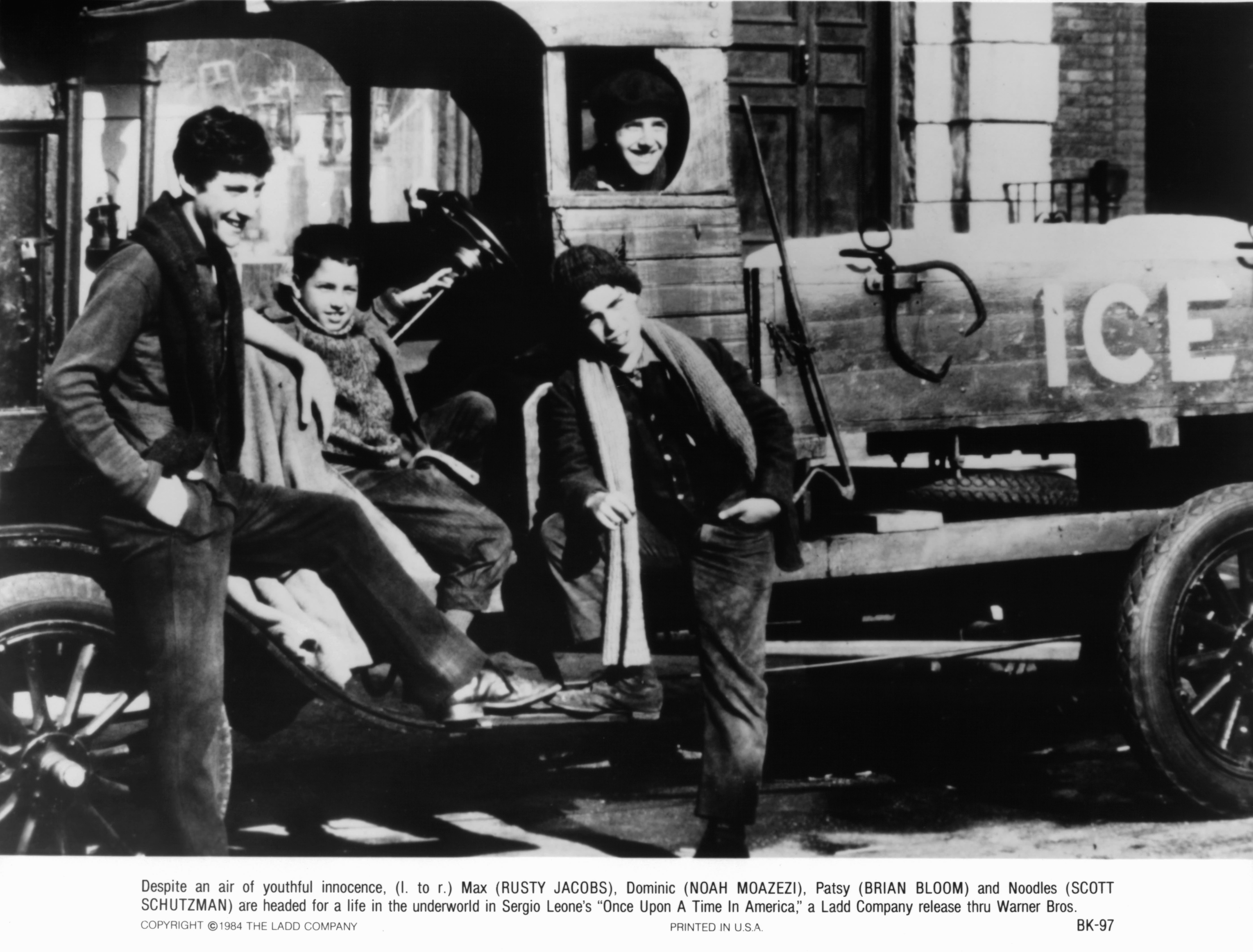 Still of Brian Bloom, Rusty Jacobs, Noah Moazezi and Scott Schutzman Tiler in Karta Amerikoje (1984)