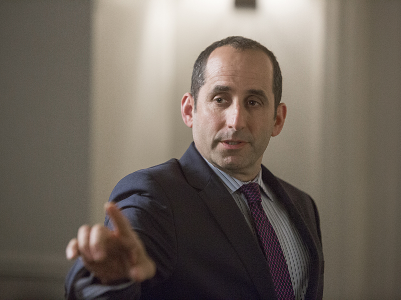 Still of Peter Jacobson in Ray Donovan (2013)