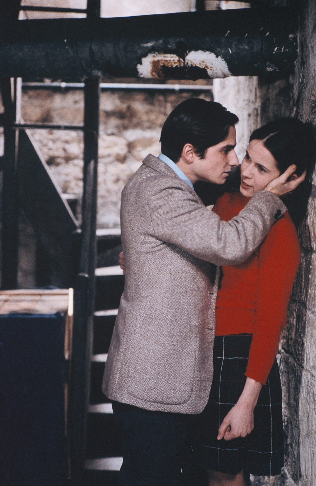 Still of Claude Jade and Jean-Pierre Léaud in Baisers volés (1968)