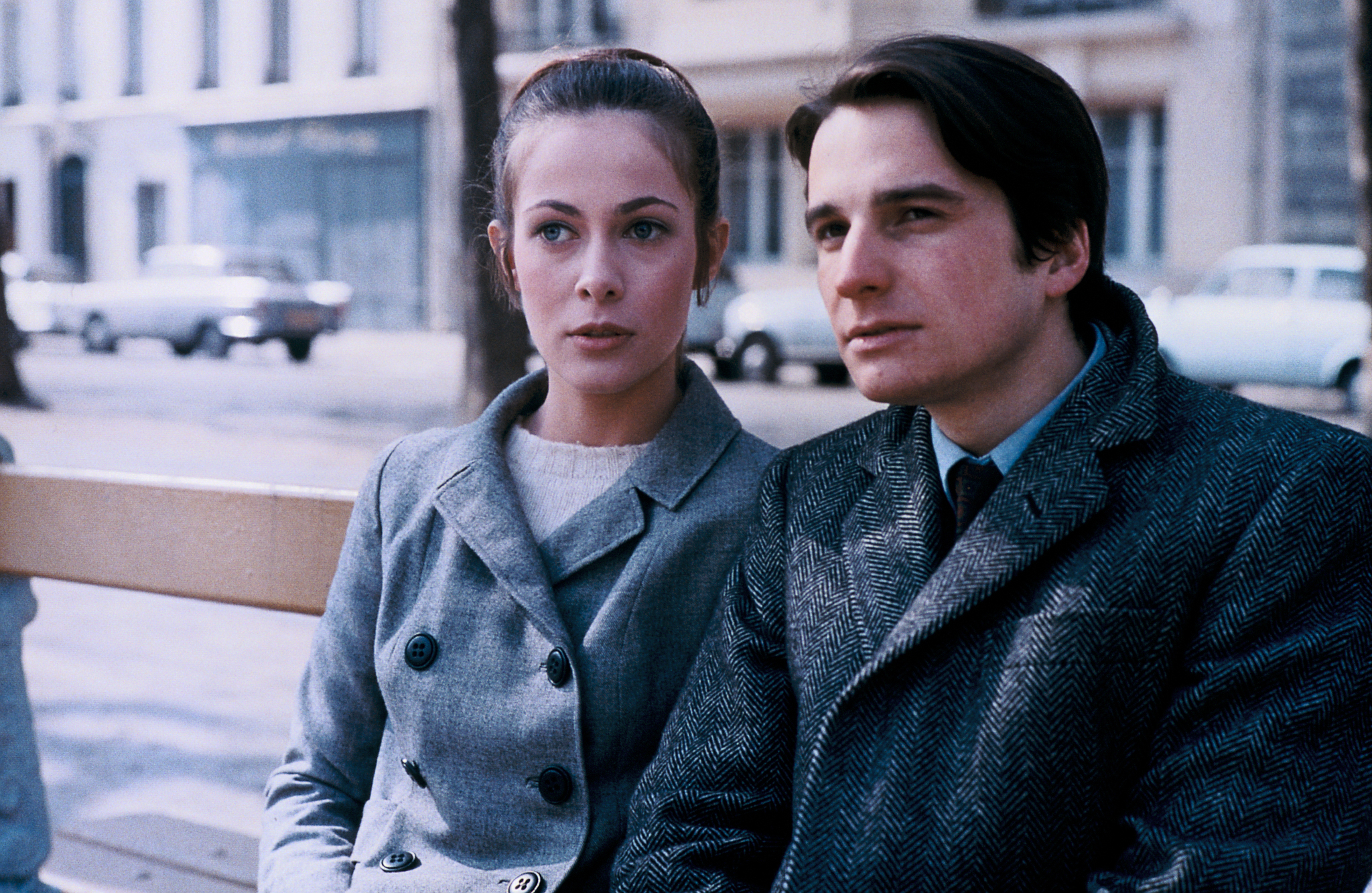 Still of Claude Jade and Jean-Pierre Léaud in Baisers volés (1968)