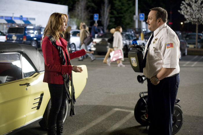Still of Kevin James and Jayma Mays in Paul Blart: Mall Cop (2009)