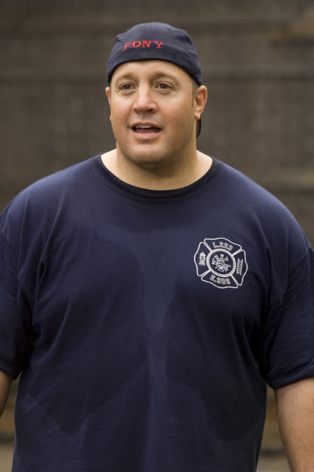 Still of Kevin James in I Now Pronounce You Chuck & Larry (2007)