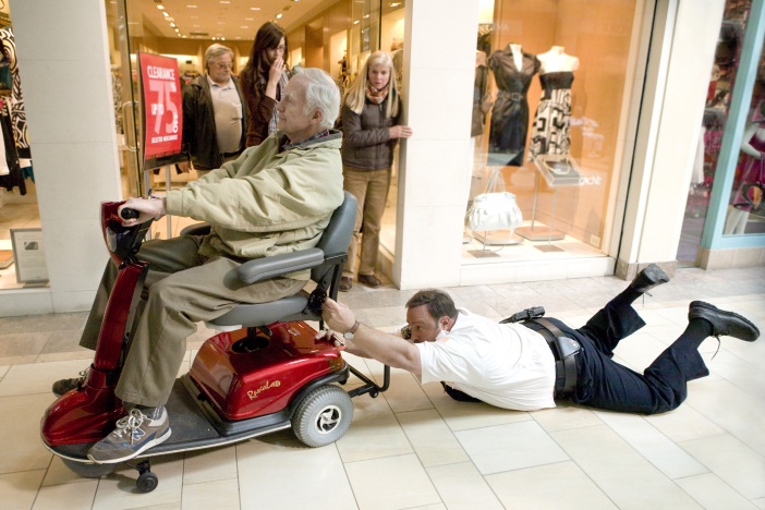 Still of Kevin James and Bernie McInerney in Paul Blart: Mall Cop (2009)