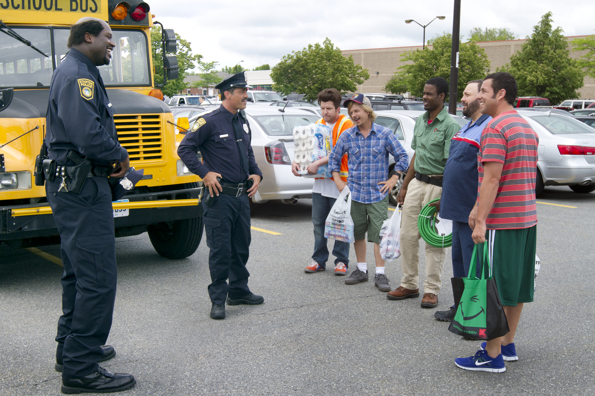 Still of Adam Sandler, Chris Rock, David Spade, Peter Dante, Kevin James, Shaquille O'Neal and Nick Swardson in Nebrendylos 2 (2013)