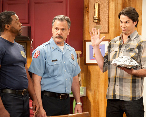 ICarly IPear Store Episode. Stephen Jared as recurring role of Chief Donker ops Jerry Trainor as Spencer Shay.