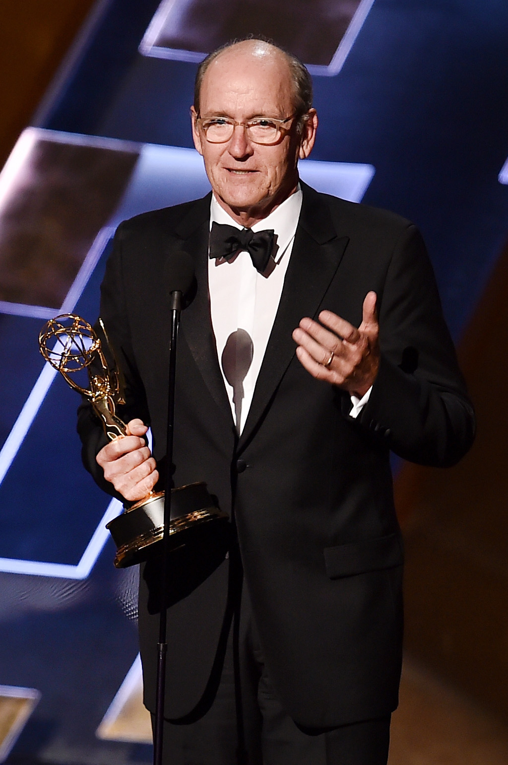 Richard Jenkins at event of The 67th Primetime Emmy Awards (2015)