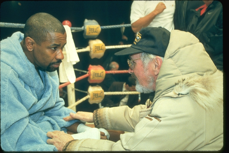 Denzel Washington on the set with director Norman Jewison