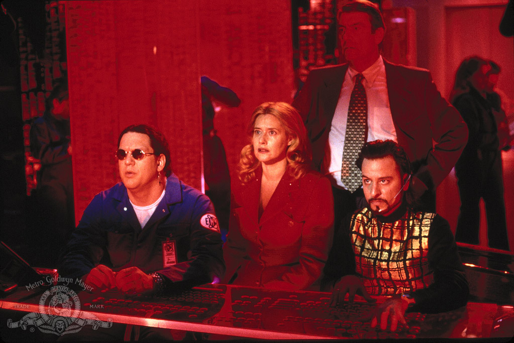 Still of Lorraine Bracco, Fisher Stevens and Penn Jillette in Hackers (1995)