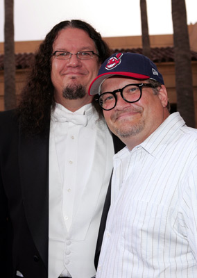 Drew Carey and Penn Jillette at event of The Aristocrats (2005)