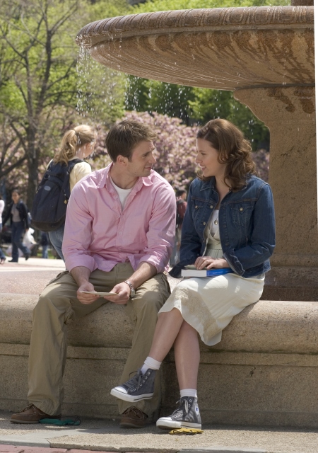 Still of Chris Evans and Scarlett Johansson in The Nanny Diaries (2007)