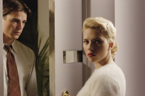Still of Josh Hartnett and Scarlett Johansson in The Black Dahlia (2006)