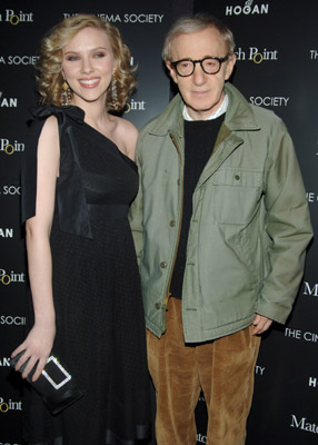 Woody Allen and Scarlett Johansson at event of Match Point (2005)