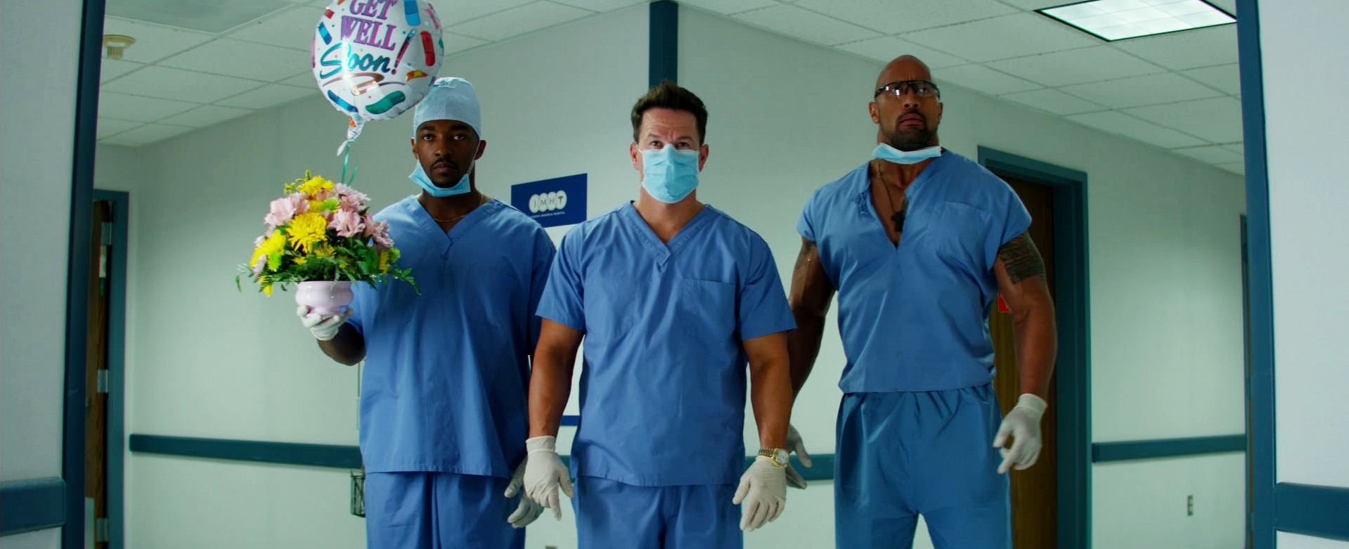 Still of Mark Wahlberg, Dwayne Johnson and Anthony Mackie in Kulturistai (2013)