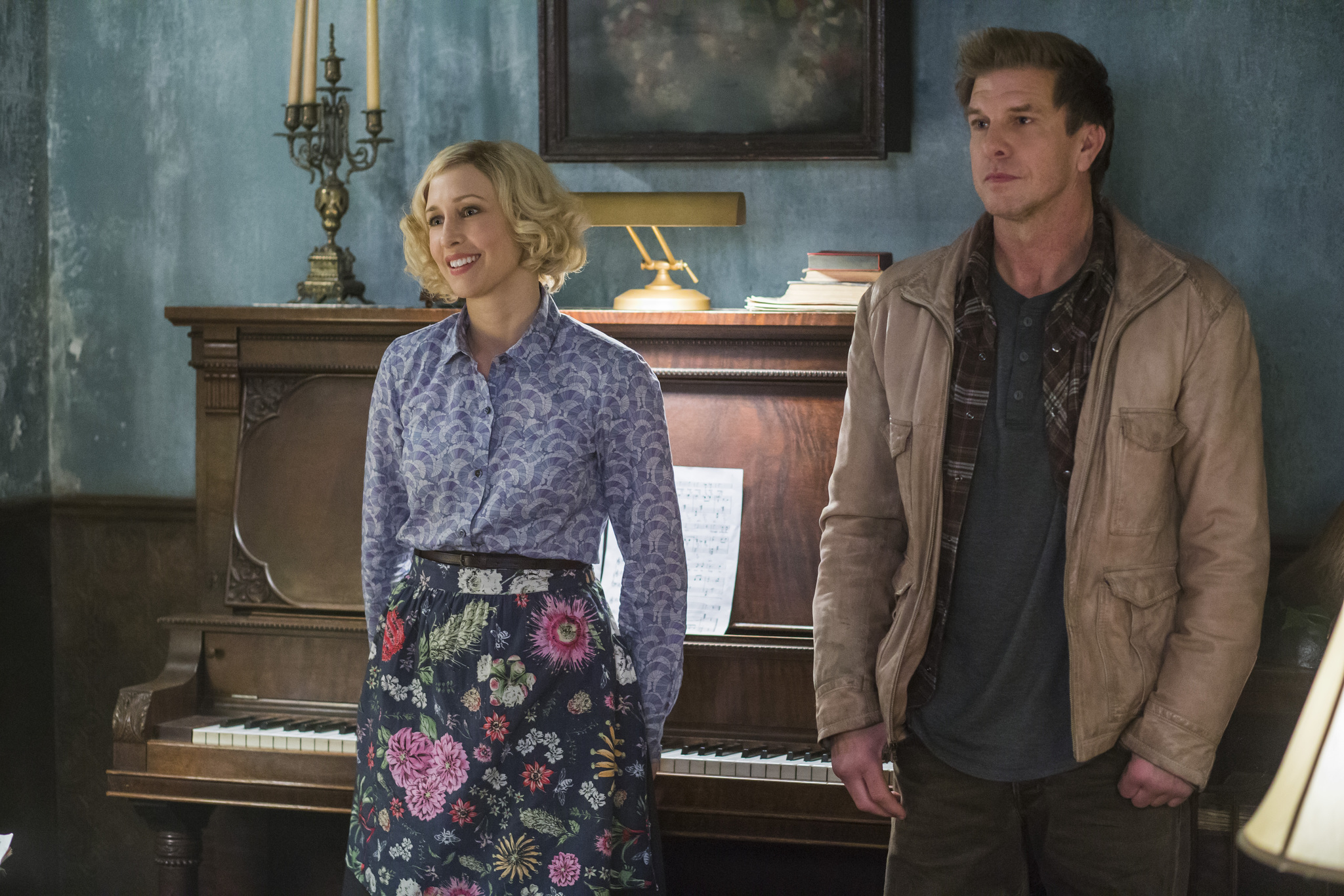 Still of Vera Farmiga and Kenny Johnson in Bates Motel (2013)