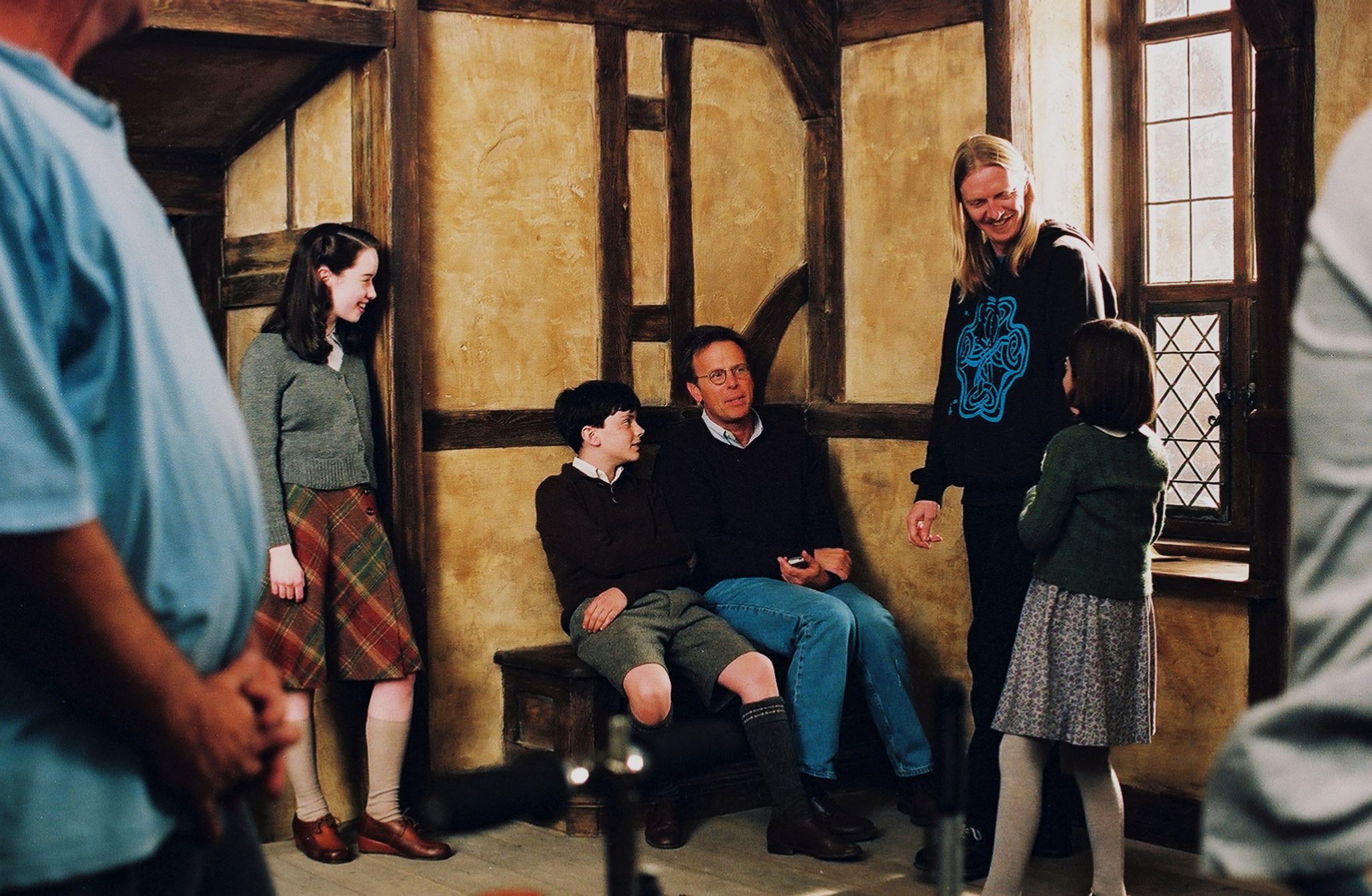 Still of Andrew Adamson, Mark Johnson, Anna Popplewell, Skandar Keynes and Georgie Henley in Narnijos kronikos: liutas, burtininke ir drabuziu spinta (2005)