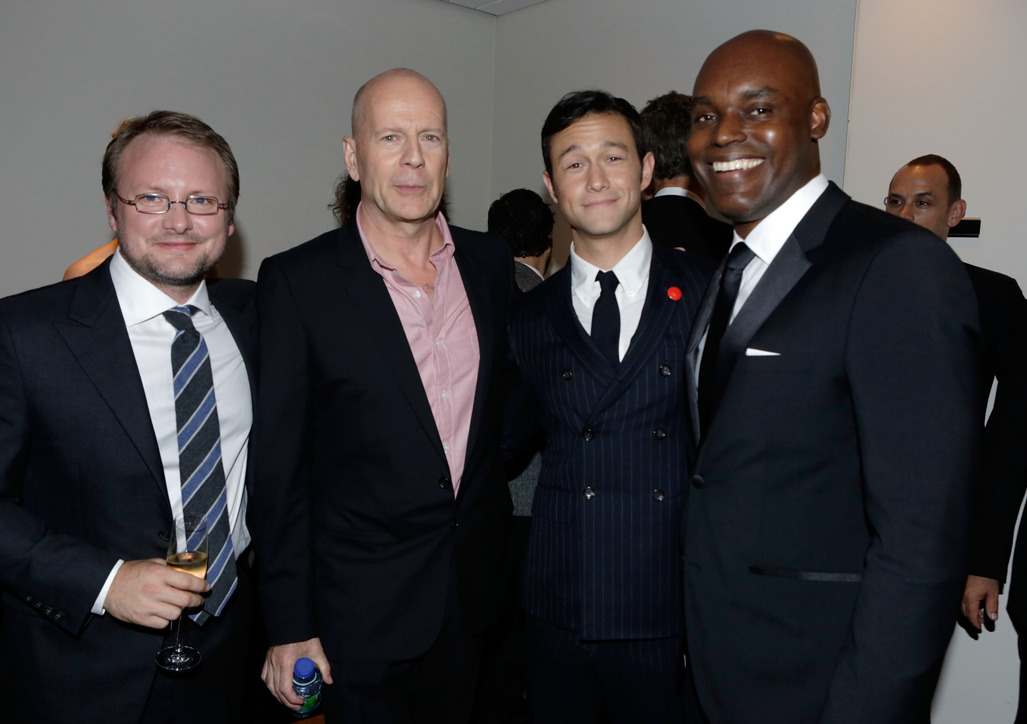 Bruce Willis, Cameron Bailey, Joseph Gordon-Levitt and Rian Johnson at event of Laiko kilpa (2012)