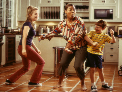 Still of Queen Latifah, Kimberly J. Brown and Angus T. Jones in Bringing Down the House (2003)