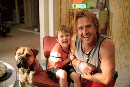 David Arquette and Angus T. Jones in See Spot Run (2001)