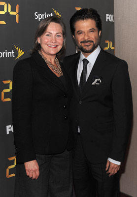 Cherry Jones and Anil Kapoor at event of 24 (2001)