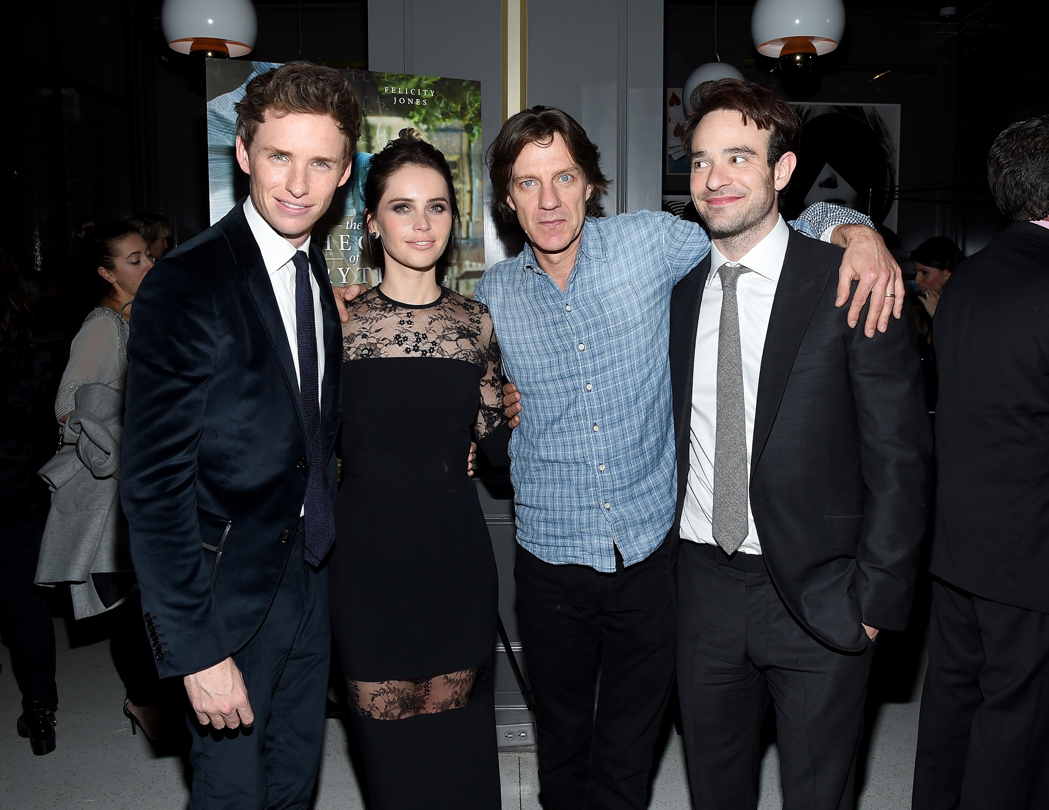 Felicity Jones, James Marsh, Charlie Cox and Eddie Redmayne at event of Visko teorija (2014)