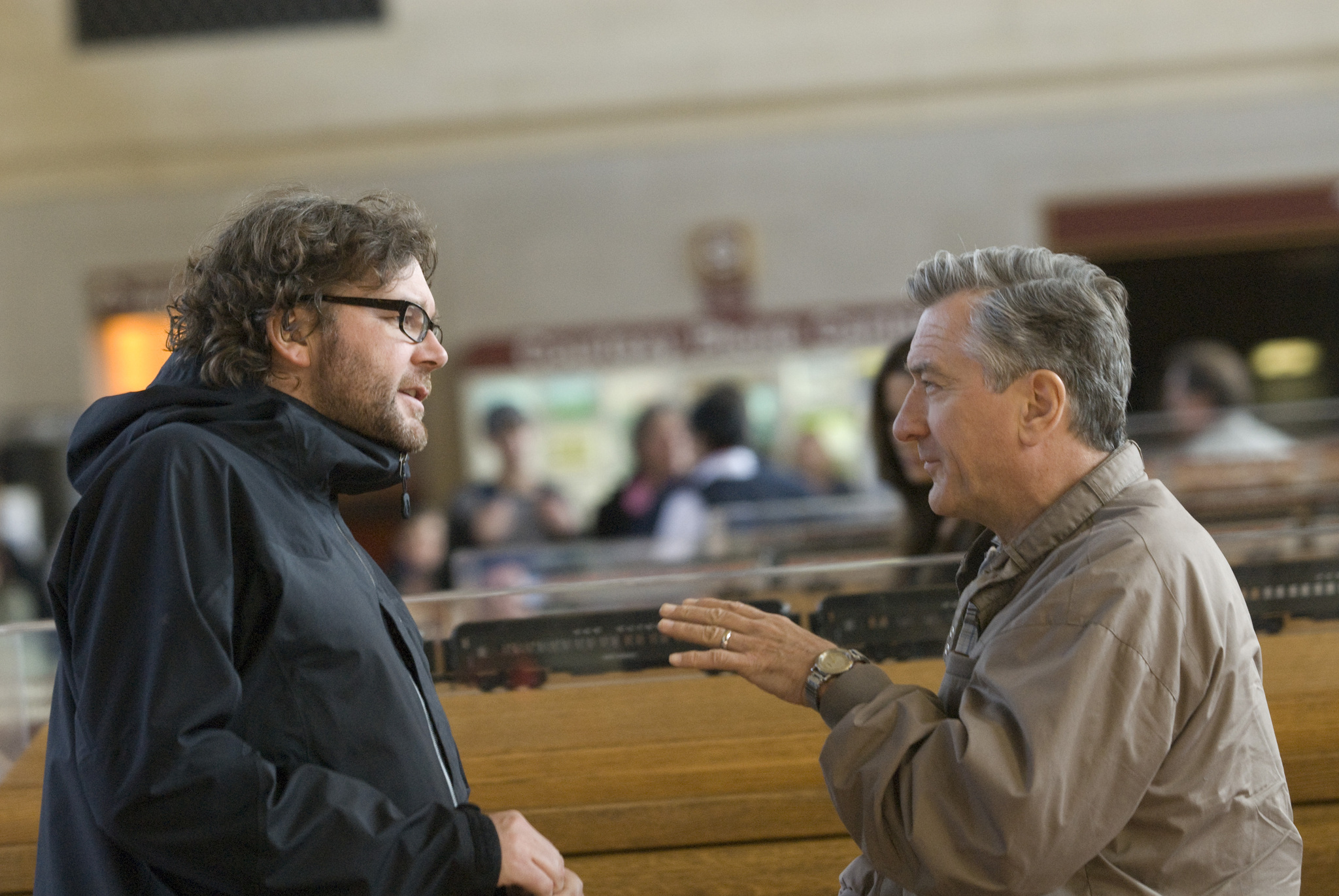 Still of Robert De Niro and Kirk Jones in Everybody's Fine (2009)