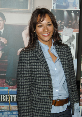 Rashida Jones at event of Elizabethtown (2005)